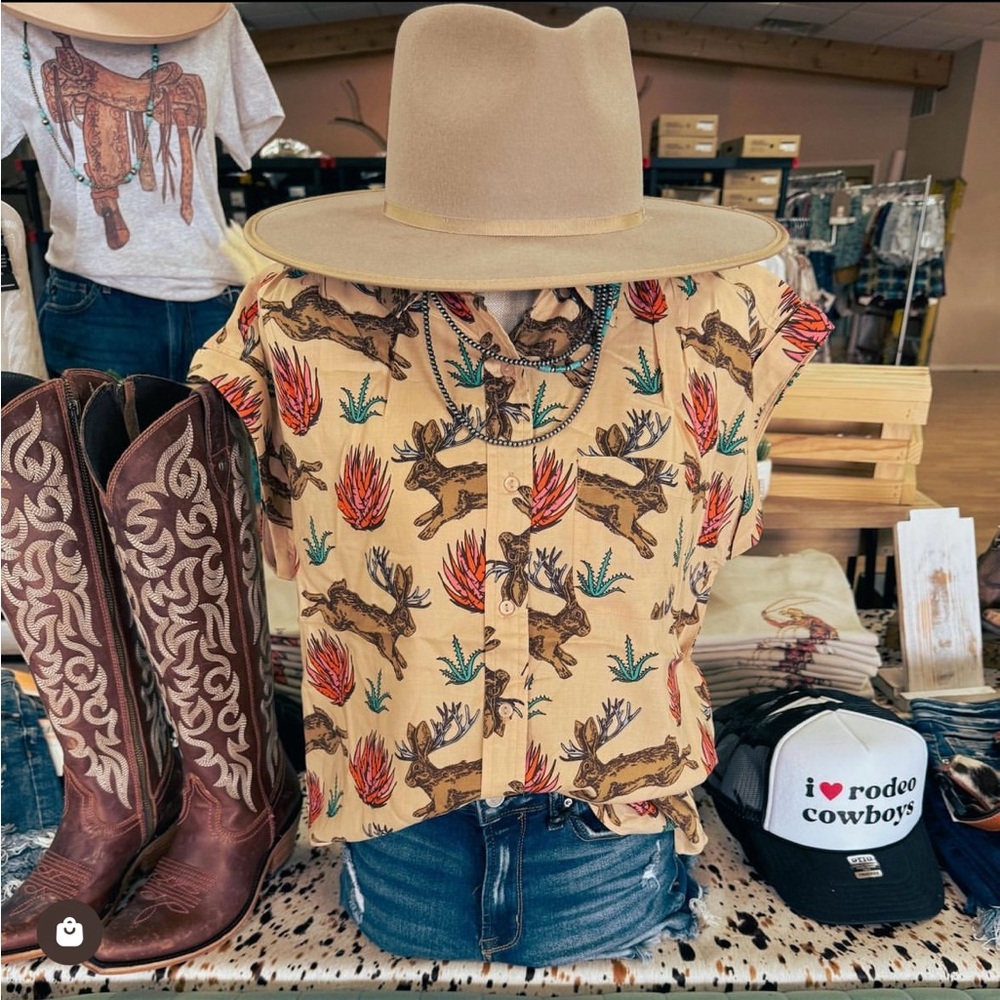 Jactus Button Down Top